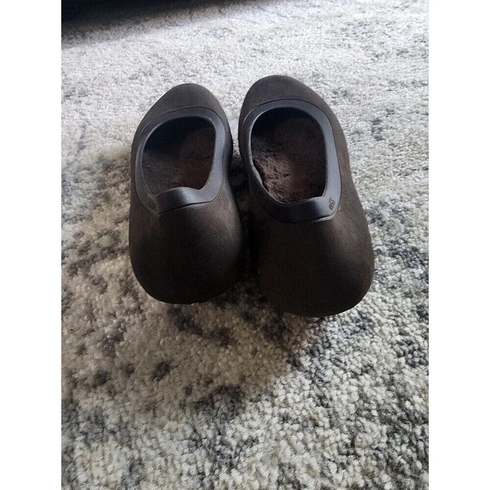 Crocs Women's Mammoth Ballerina Slip-On Dark Brown Flat Shoes - Size 10